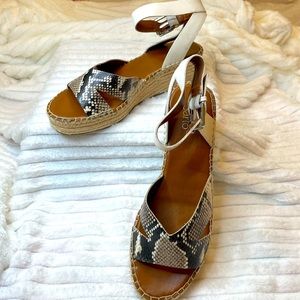 Franco Sarto Snakeskin Wedge NWOT